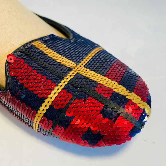 Coach Deborah Sequin Flat
Red Black or blue Gold sequins
Size 7-7.5 - Picture 3 of 16